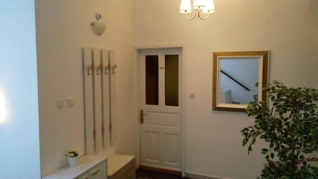 Apartmani Lela Selce Exterior photo