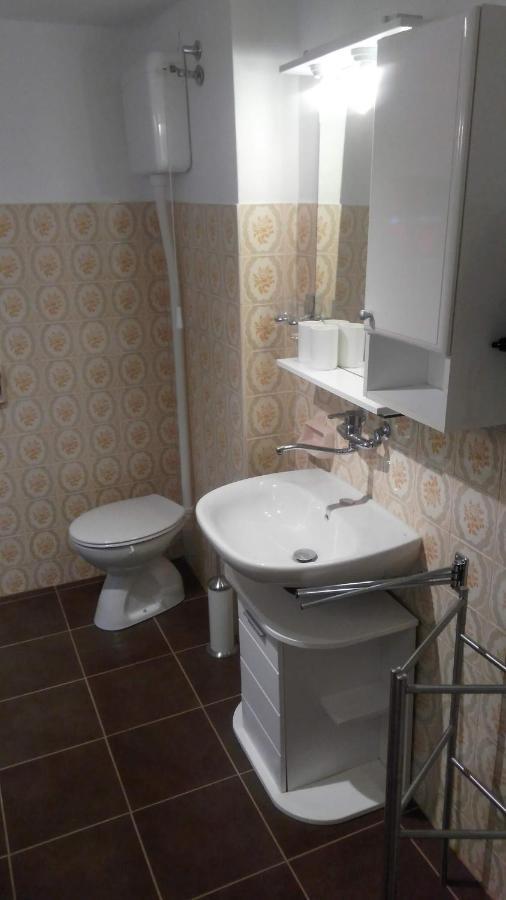 Apartmani Lela Selce Exterior photo