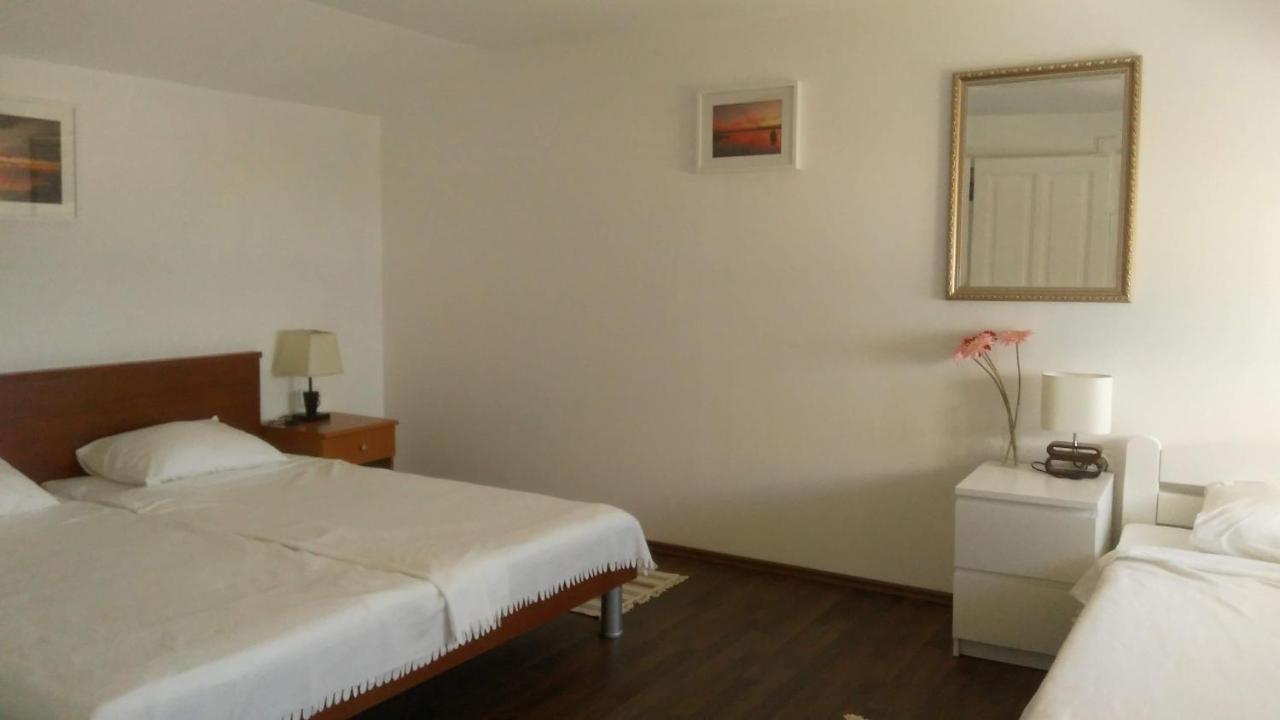 Apartmani Lela Selce Exterior photo