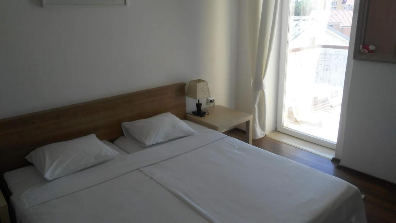 Apartmani Lela Selce Exterior photo